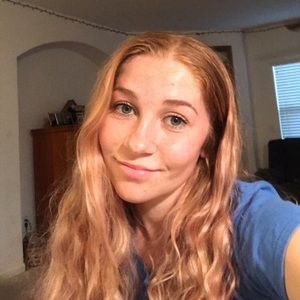 Meet your Posher, Rebecca